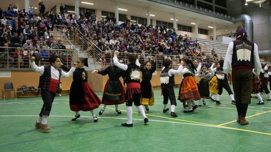 El folclore más solidario, en el Campus Viriato