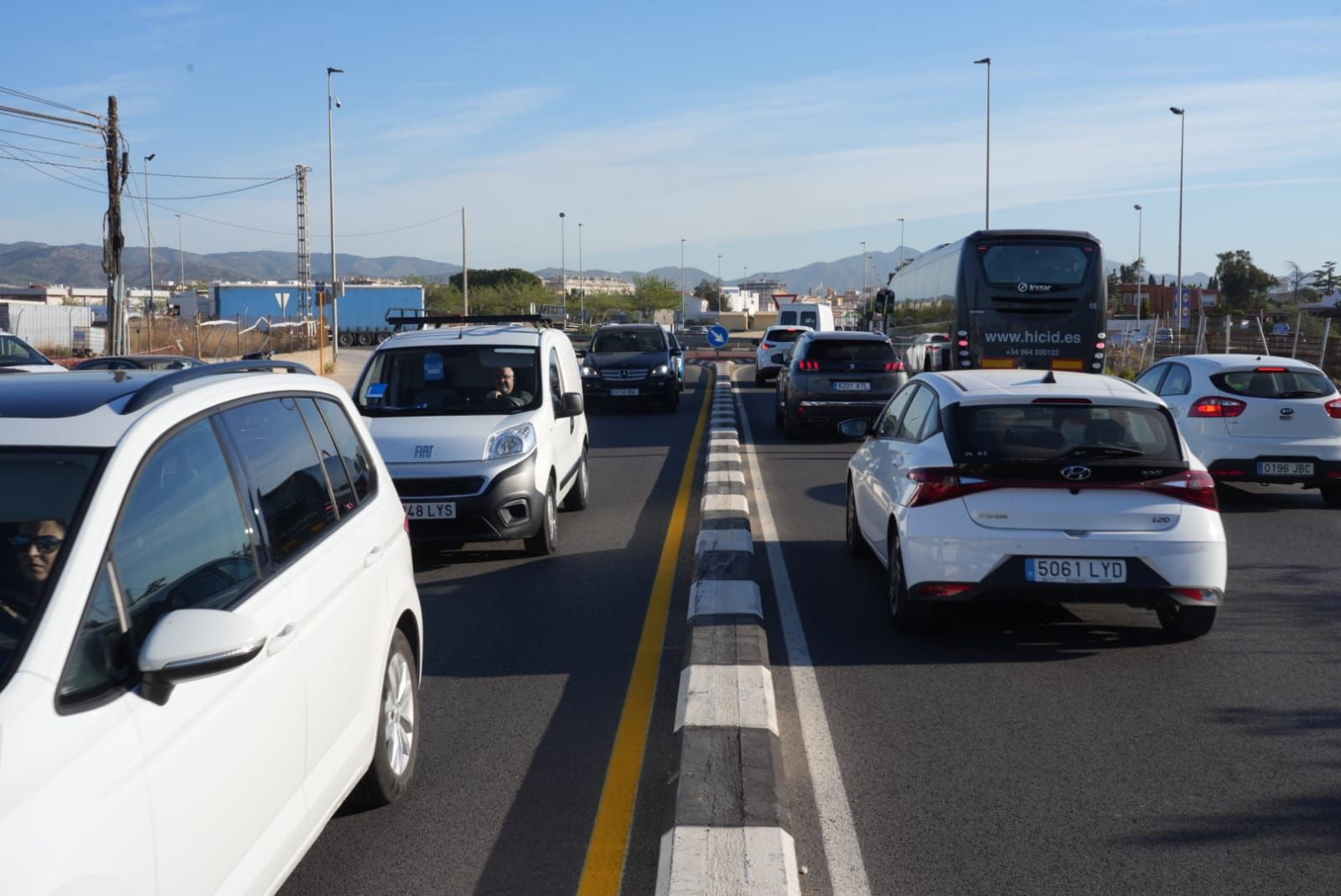 Galería de imágenes: Las obras del acceso ferroviario sur del puerto de Castellón generan un caos en la circulación