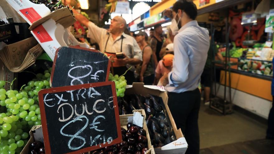 Los precios de los alimentos registran otro incremento anual récord en Málaga, aunque la inflación general se modera