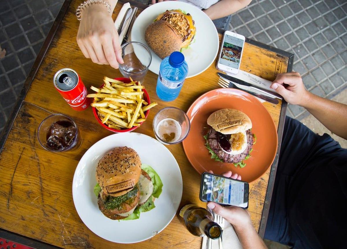 Comerte la hamburguesa favorita de las famosas