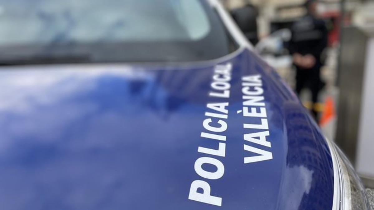 Coche de la Policía Local de València.