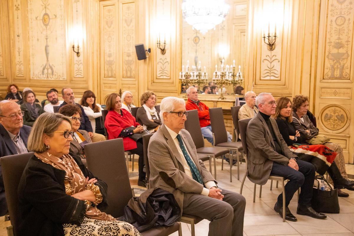 CRC reedita el popular "Viaje a los Arroces" del oriolano Alfonso Ortuño CRC reedita el popular "Viaje a los Arroces" del oriolano Alfonso Ortuño