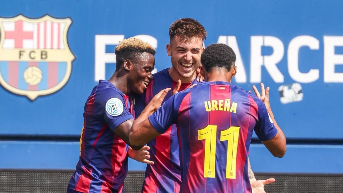 Barberá celebra el primer gol del filial