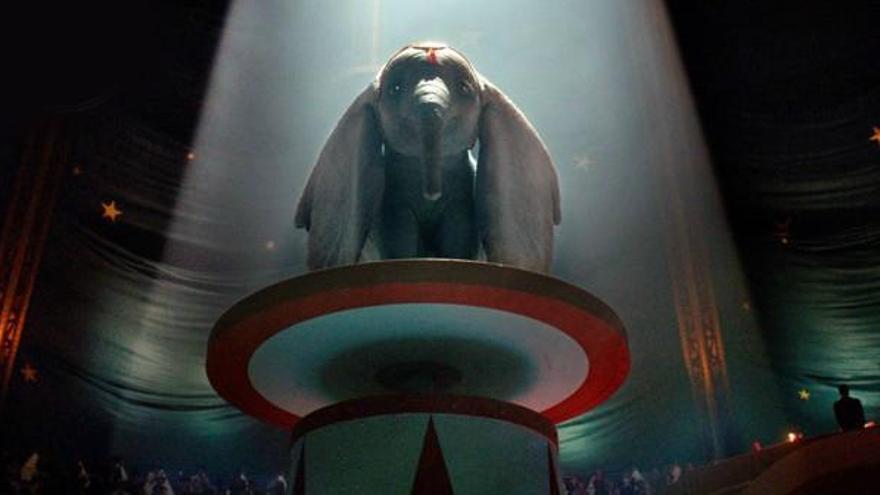 &#039;Dumbo&#039; vuelve a volar de la mano de Tim Burton