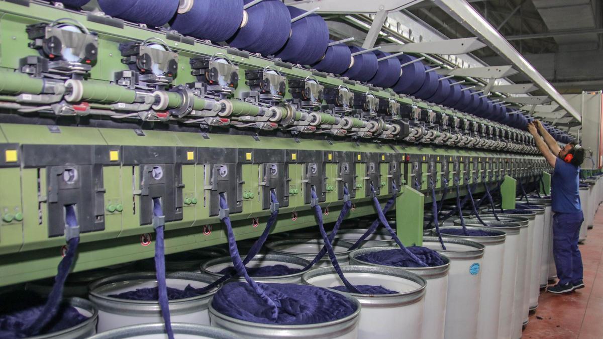 Presentación en Ontinyent del estudio de impacto económico de la industria textil