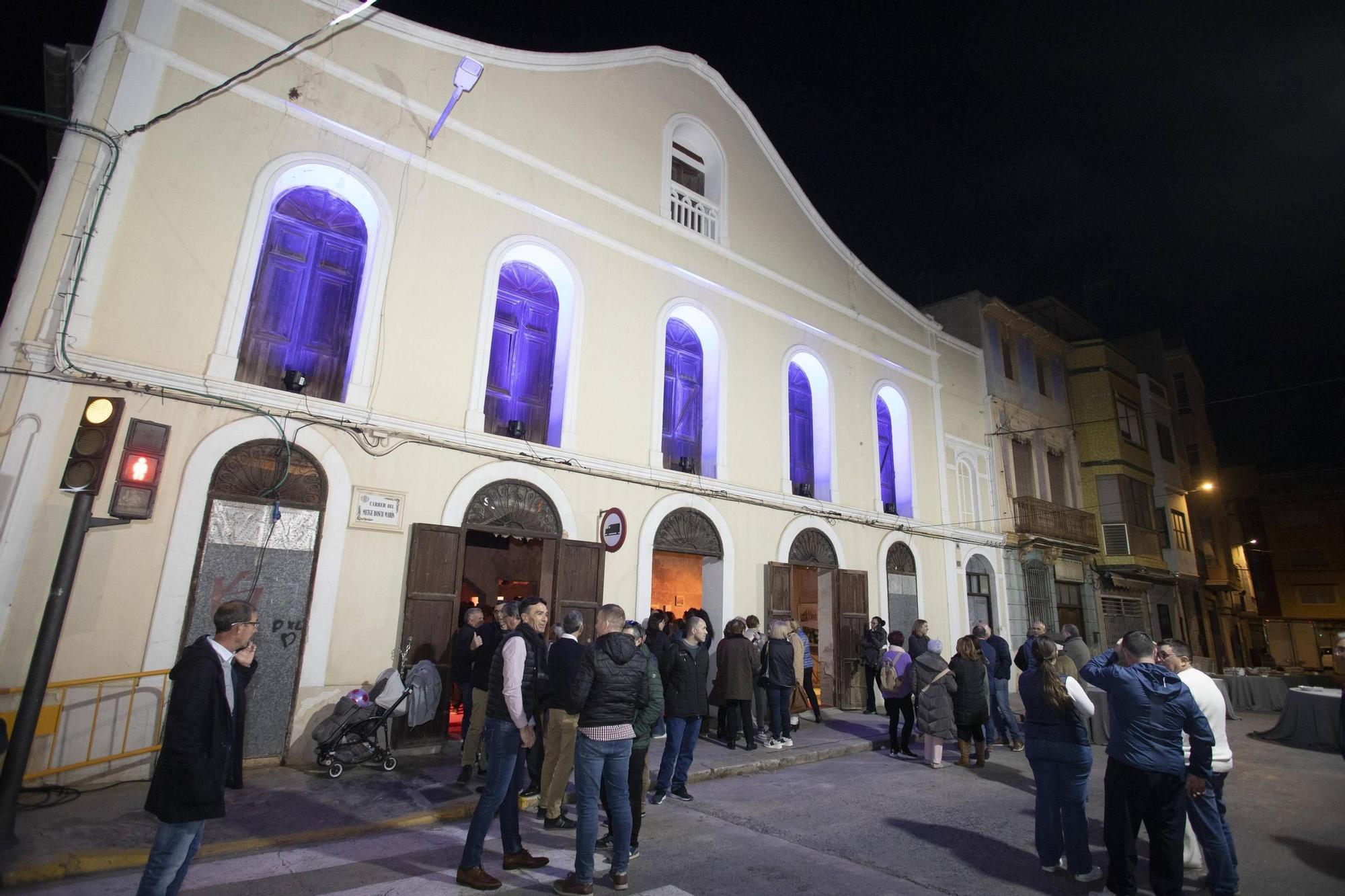 Carlos Mazón acude a la presentación del proyecto de rehabilitación del teatro El Siglo en Carlet