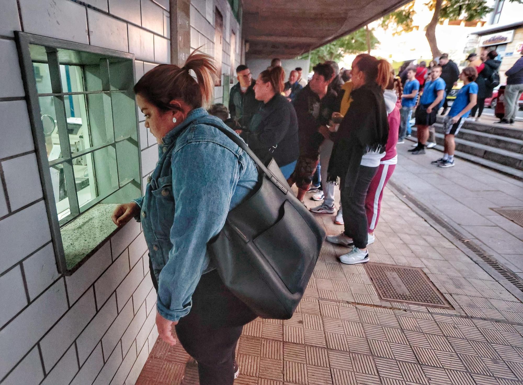 Colas para una entrada para ver a los Reyes Magos en Tenerife