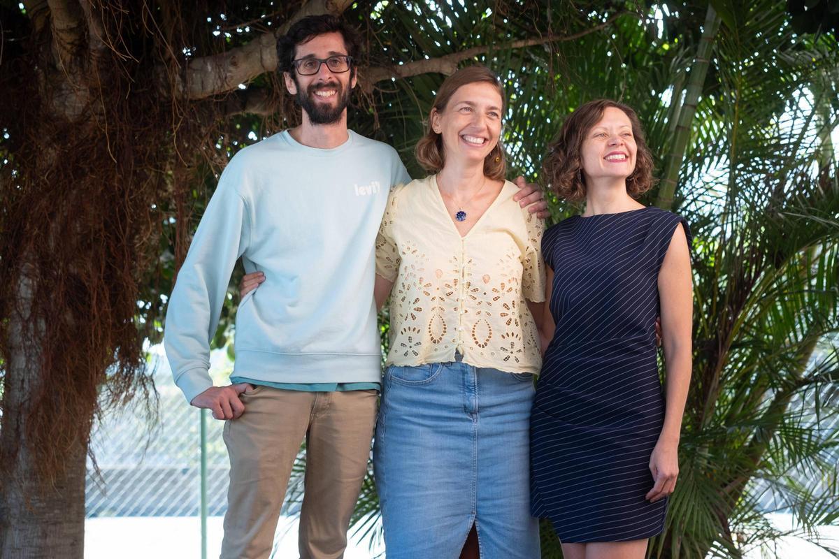 Ignacio Martín, Adriana Lorenzo-Cáceres y Cristina Ramos, investigadores del Instituto de Astrofísica de Canarias.