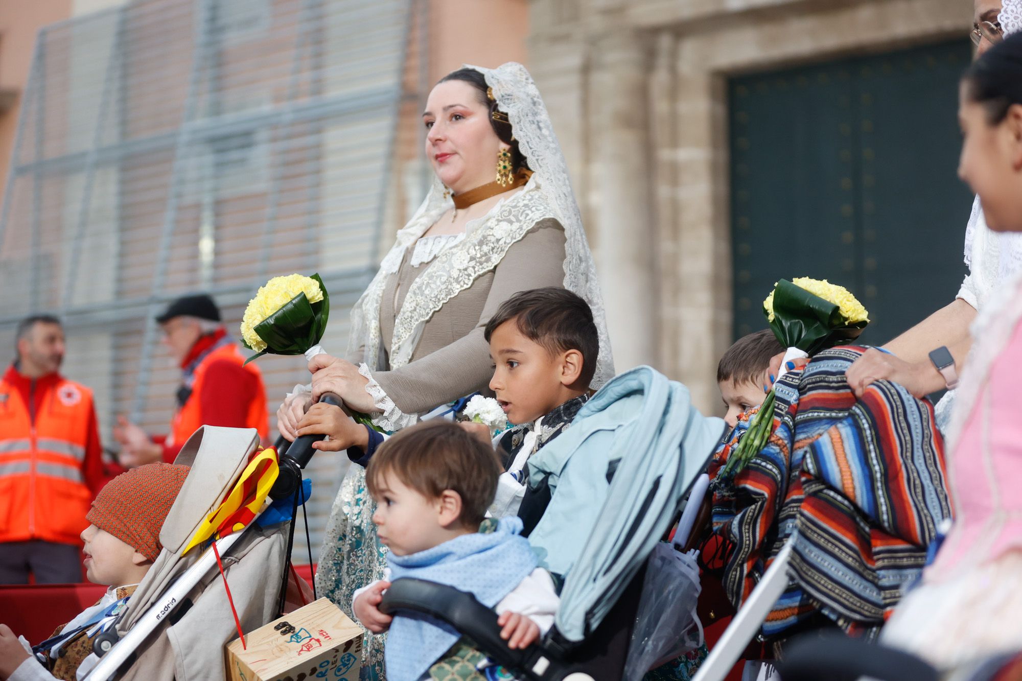 Todas las fotos de la Ofrenda del 17 de marzo por la calle de la Paz de 18:00 a 19:00 horas