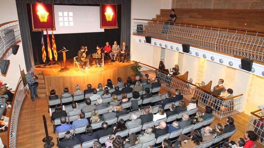 El PSOE denuncia que el pliego de la gestión del Teatro España «favorece claramente» a la empresa actual
