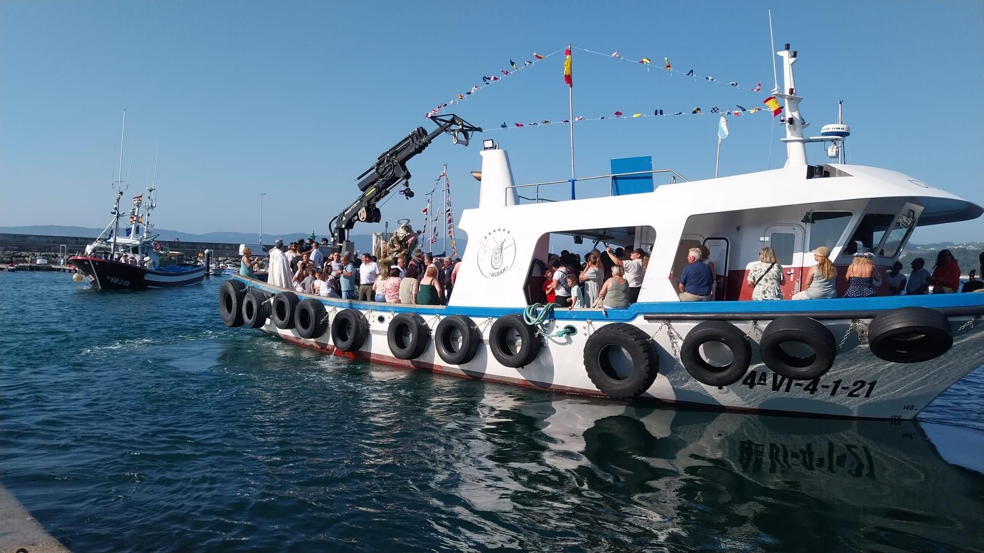 Devoción en Bueu por la Reina de los Mares