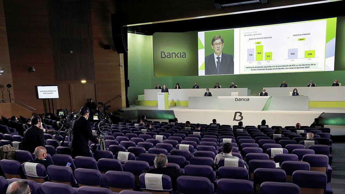 José Ignacio Goirigolzarri
preside la última junta
de accionistas de Bankia.  EFE | ISRAEL SÁNCHEZ