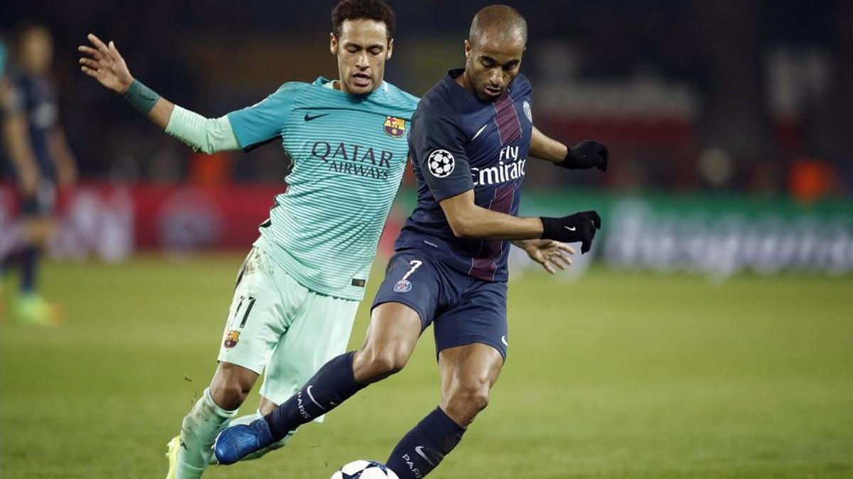 Lucas Moura salió en la segunda mitad en el partido de ida