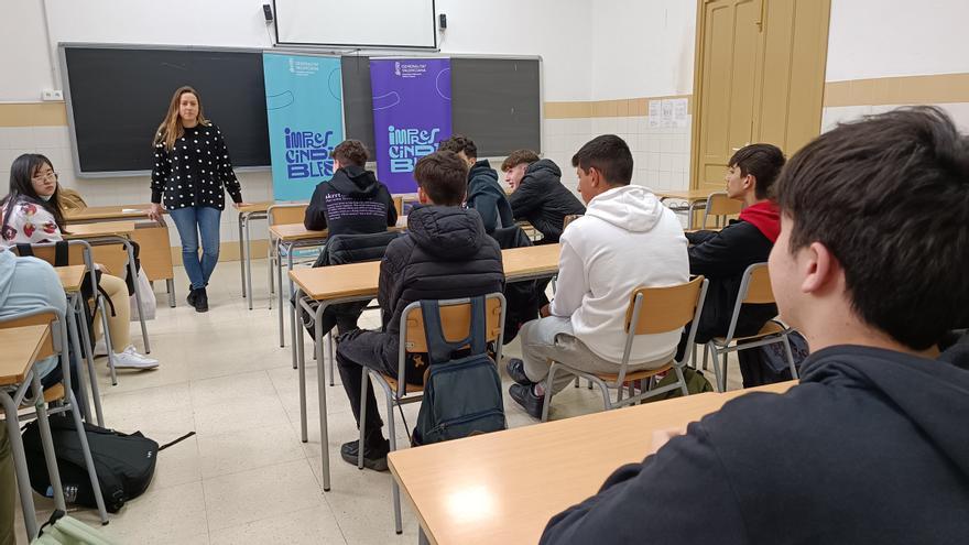 Castelló estrena els tallers per prevenir conductes autolítiques en 13.000 alumnes de la província
