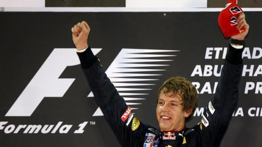 Vettel en el podium de Abu Dabi.