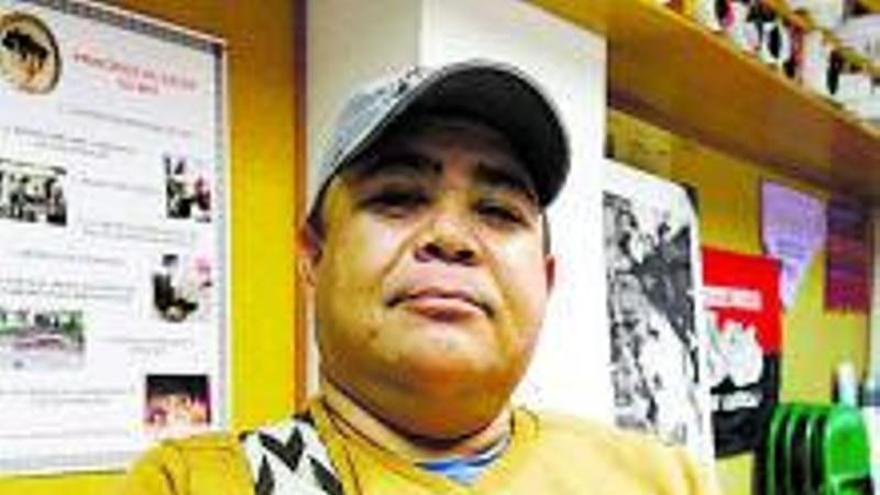 Amenazado por dar voz a quienes no la tienen