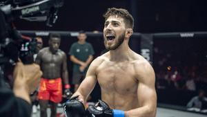 Dimitri Barkaia, otro fenómeno georgiano made in Spain: Vais a ver un KO brutal