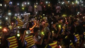 undefined50555866 hong kong protesters wave the catalonia independence flags o191024183645