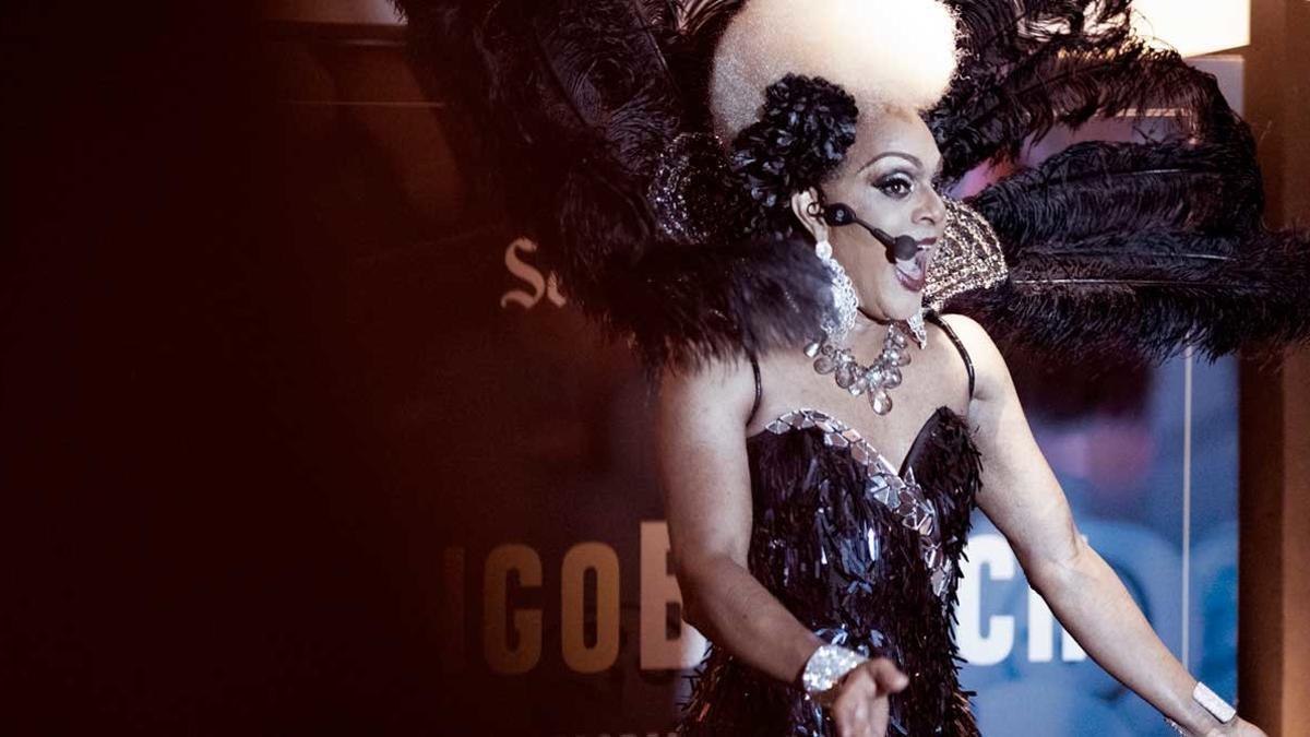 Fotografía de una 'drag queen' participando en el evento