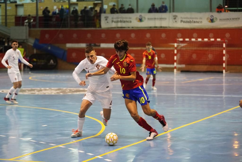 Las imágenes del España-Portugal de Futbol Sala Sub-19 en Pozoblanco