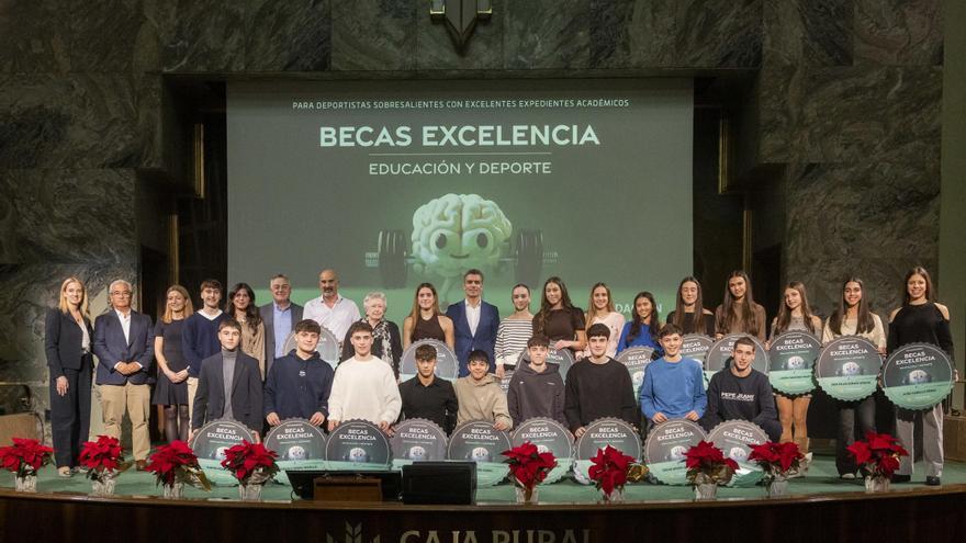 Fundación Caja Rural de Aragón reparte 20.000 euros en ayudas a jóvenes deportistas