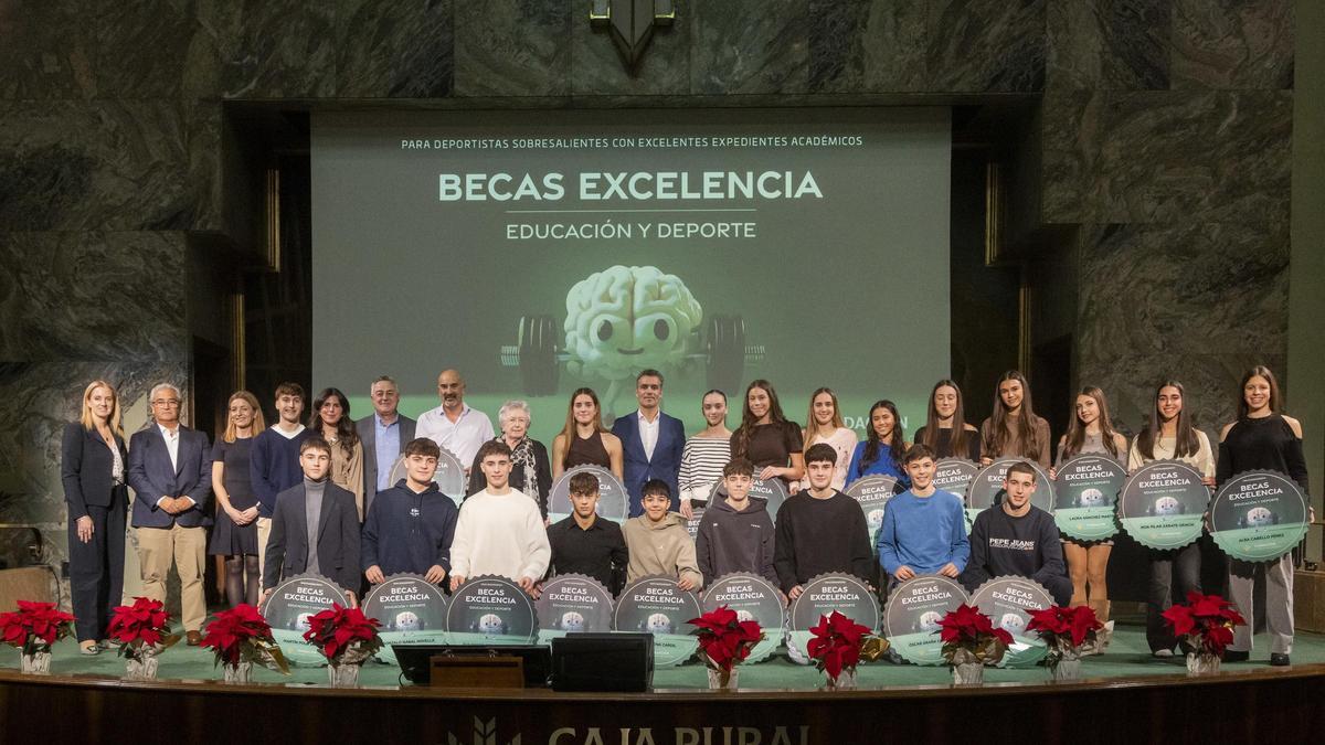 EuropaPress 7178936 Fundación Caja Rural de Aragón reparte 20.000 euros en ayudas a jóvenes deportistas.caja rural aragon reparte 20000 euros ayudas jovenes deportistas