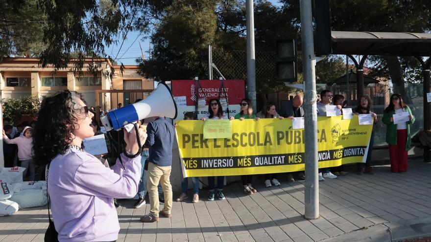 Protesta en el colegio La Cañada