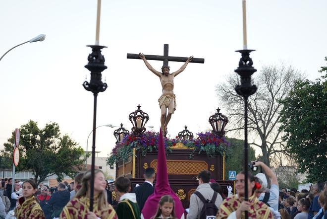 La salida del Cristo de las Lágrimas, en imágenes
