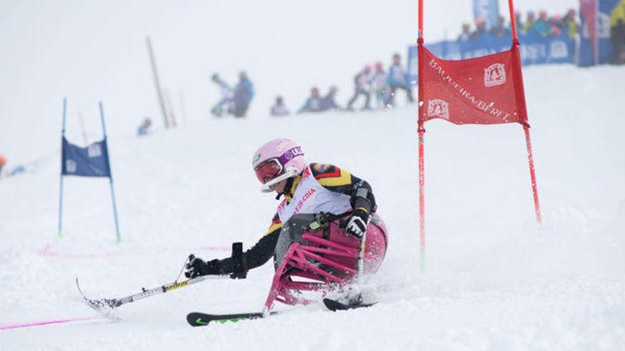 La adolescente española que ha conquistado la Copa de Europa de esquí paralímpico