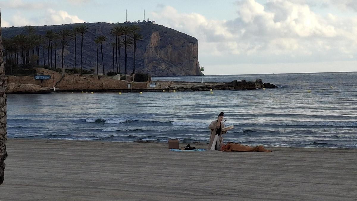 El tambor chamánico, la meditación y el trance, a primera hora en el Arenal de Xàbia