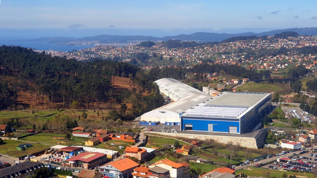 Vista aérea del Ifevi y de los montes de Cabral.