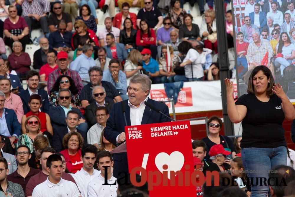 Pedro Sánchez en un acto de campaña del PSOE en Calasparra