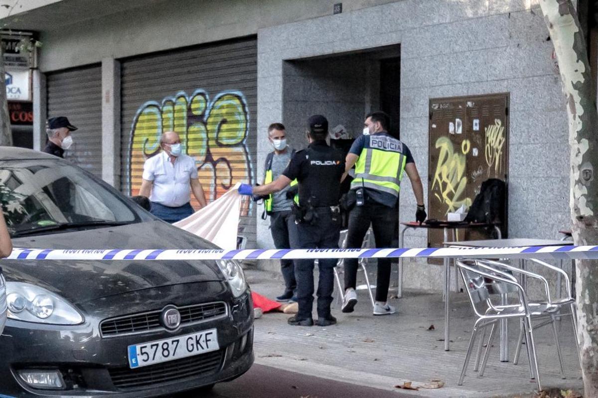 Muere un hombre tras precipitarse desde un cuarto piso en Palma