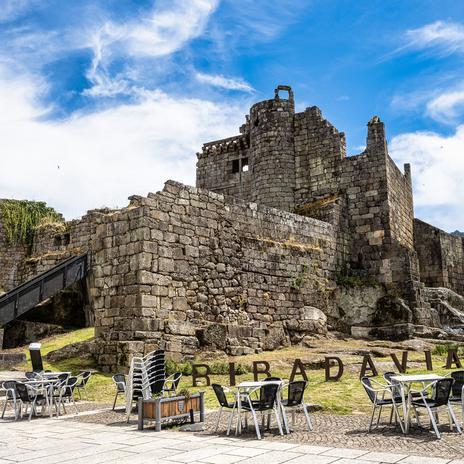 Se buscan vecinos: el bonito pueblo a solo una hora de Santiago que ofrece viviendas baratas y trabajo