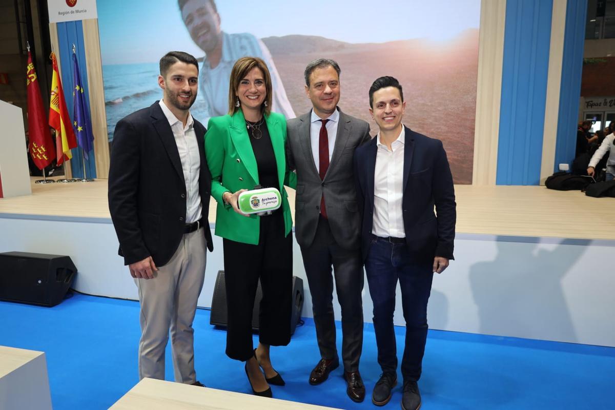 La alcaldesa, junto al consejero de Turismo y los concejales Pagán y Alcaraz