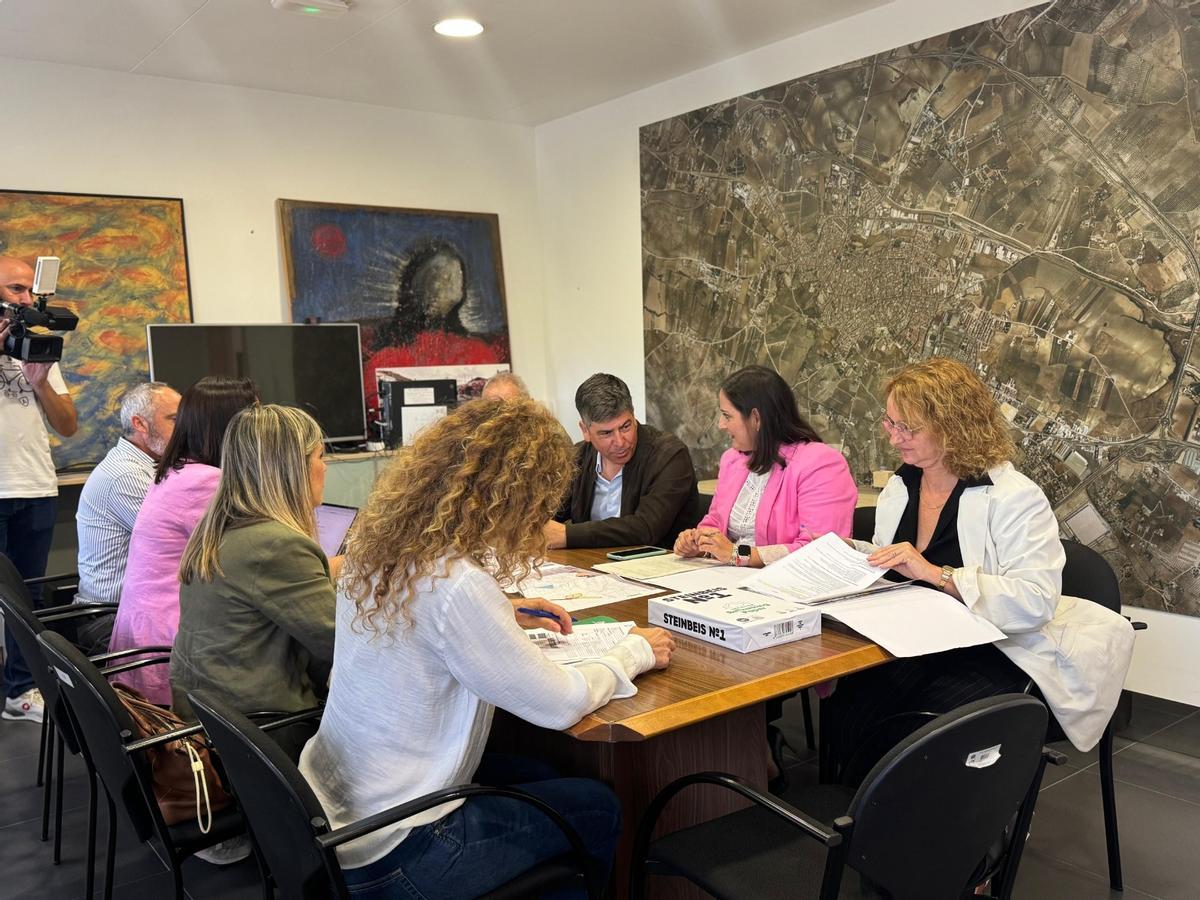 Reunión para la elaboración del nuevo POU de Montilla.