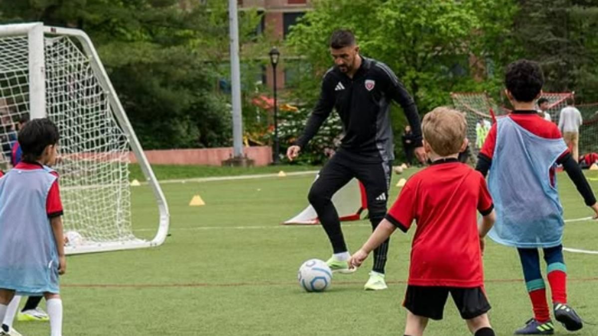 El exfutbolista David Villa instalará en Móstoles una de sus escuelas de tecnificación.