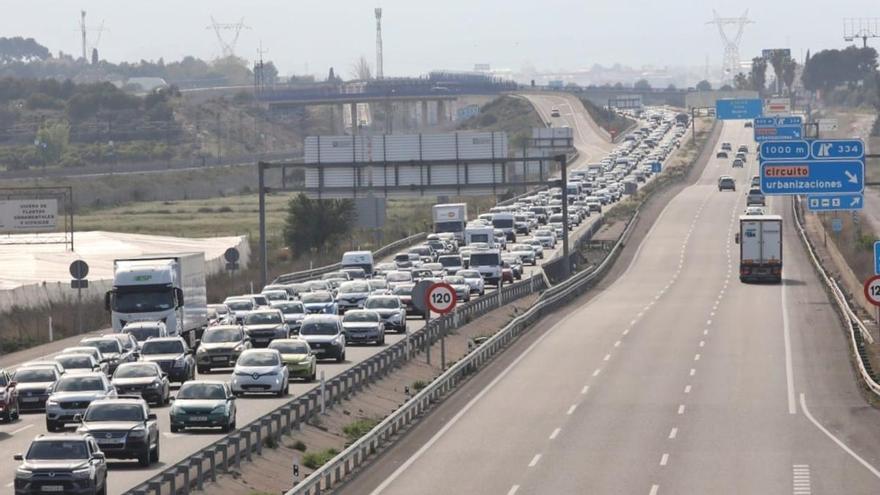 Retenciones en la A-3 hacia Valencia en la operación retorno