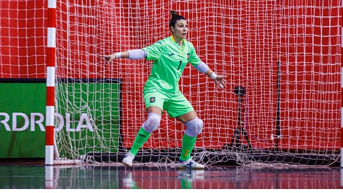 Cris García, en un partido contra Argentina.