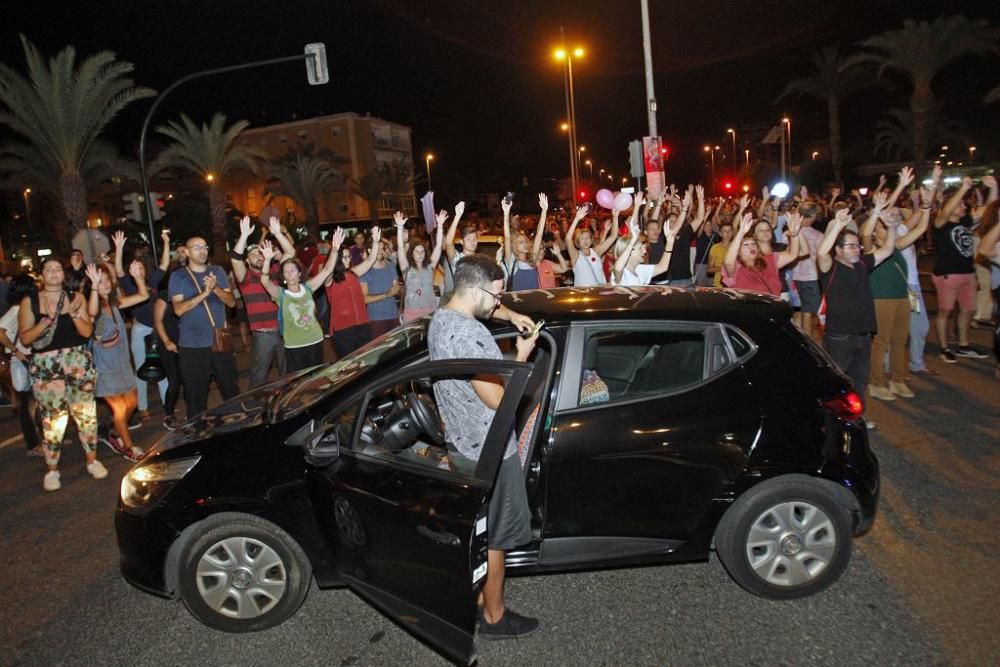 Tensión en El Rollo en el séptimo día de protestas por el soterramiento