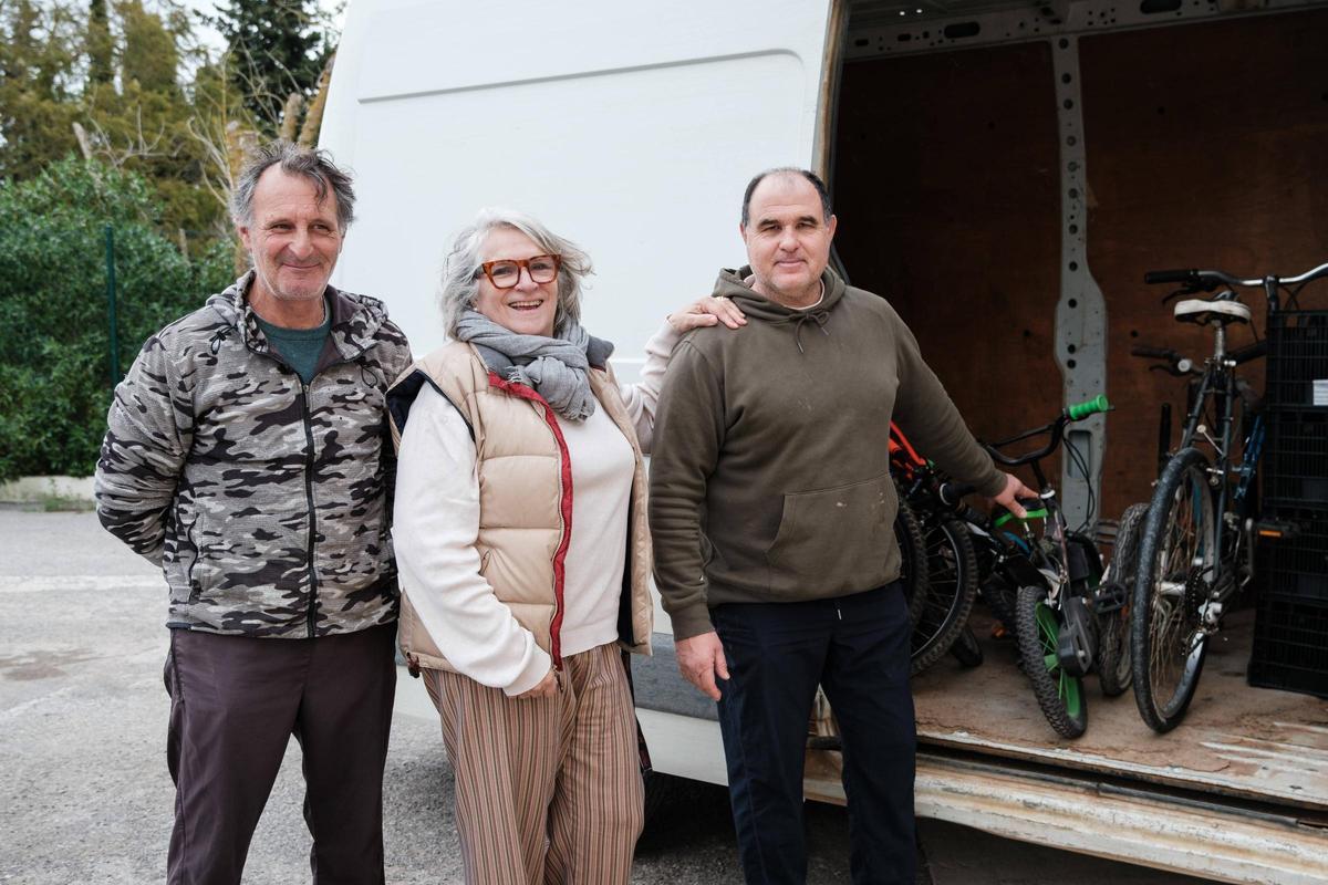 Todas las imágenes del proyecto de Alba Pau y sus bicicletas que llegarán a África.