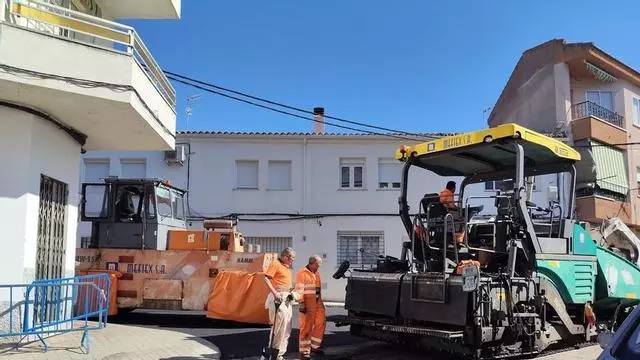 Video | Obras de asfaltado en barrios de Coria