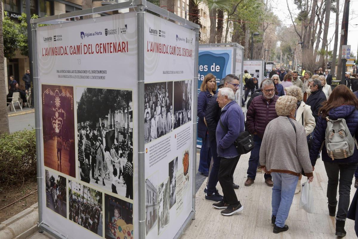 Cientos de personas disfrutaron de la primera jornada de la muestra.