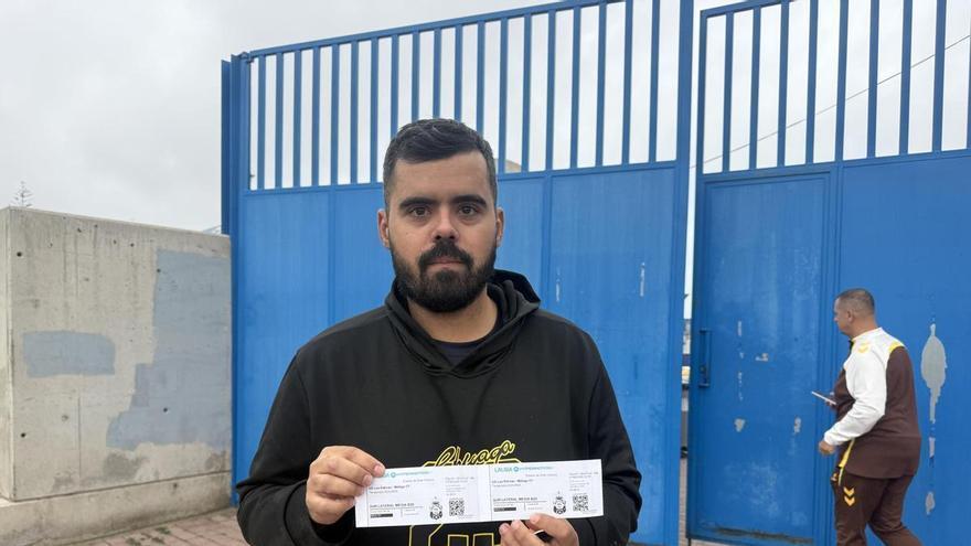 José Antonio y Fermín Santana, aficionados de la UD Las Palmas