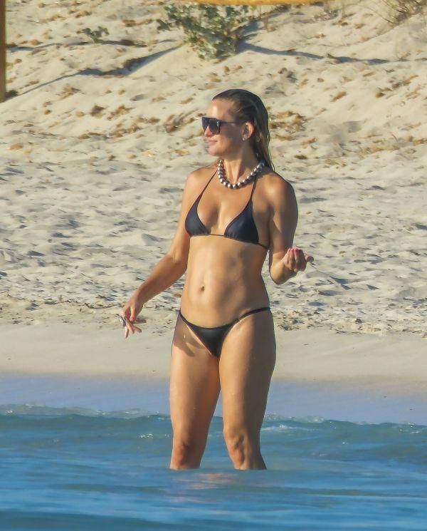 Galería: Kate Hudson disfruta de la playa junto a su hija en Ibiza
