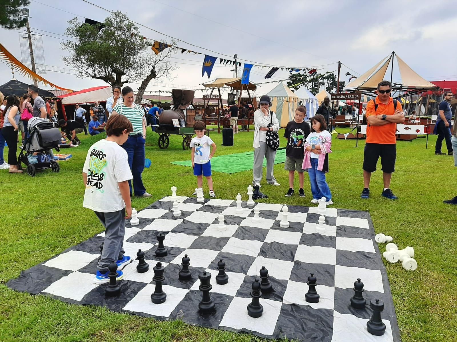 Llanera se traslada al medievo: así ha sido la primera jornada de la fiesta de los Exconxuraos