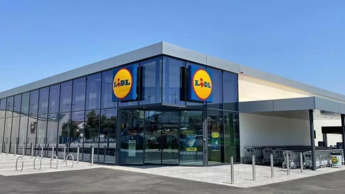 Mañana se esperan colas kilométricas en Lidl para conseguir el set de dos maletas de cabina más baratas del mercado ligeras, con cuatro ruedas y volumen ampliable