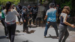 Daniel Ortega surt a la caça d’opositors i dirigents històrics del sandinisme nicaragüenc