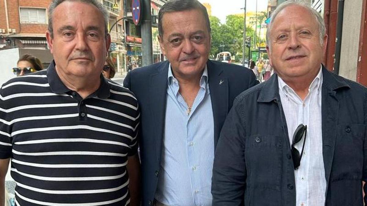 Santiago Navarro, José María Albarracín y Antonio Jiménez (CC OO, Croem, UGT).