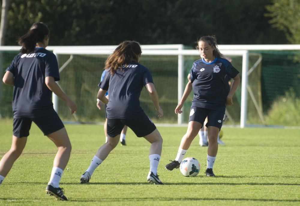 Los equipos femeninos del Deportivo dan sus primeros pasos en Abegondo